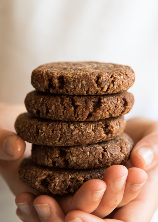 Quick and Easy Nut Free Chocolate Cookies ~ Wholefood Simply