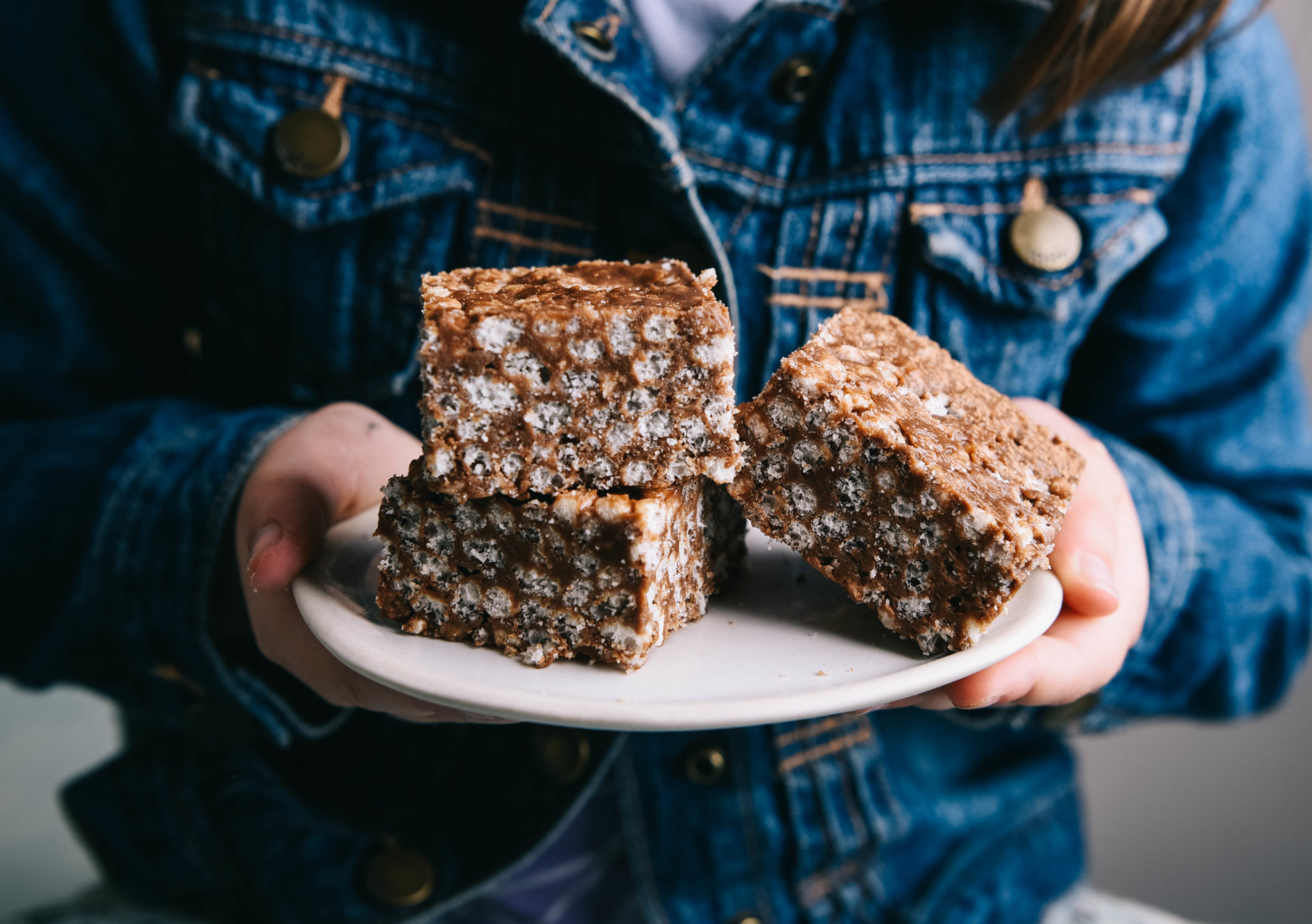 Four Ingredient Chocolate Rice Bubble Slice Wholefood Simply