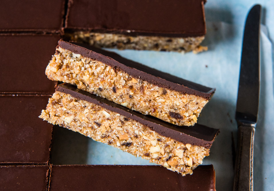 almond-and-apricot-bars-1-of-1